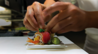 Cruise Japanese Restaurant, Sushi Piece